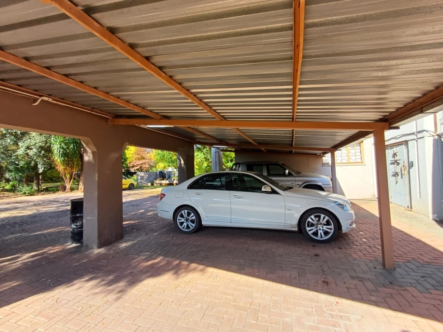 4 Bedroom Property for Sale in Stilfontein Ext 4 North West